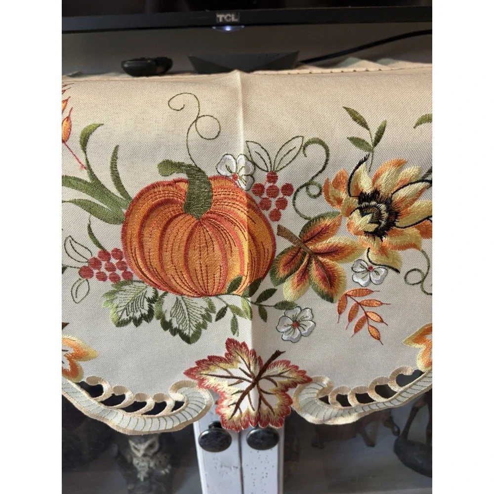 Embroidered Autumn Leaves & Flowers Cut Out Mantle Runner~64